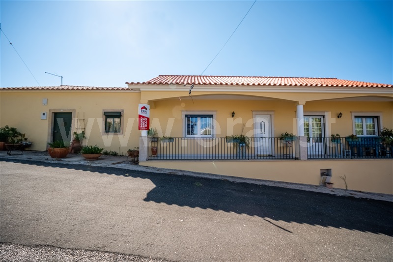 Moradia Isolada T4 / Tomar, Casais e Alviobeira