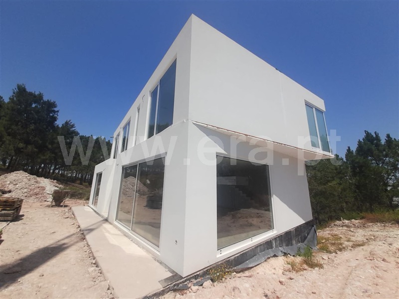 Moradia Isolada T4 / Torres Vedras, Portela da Vila