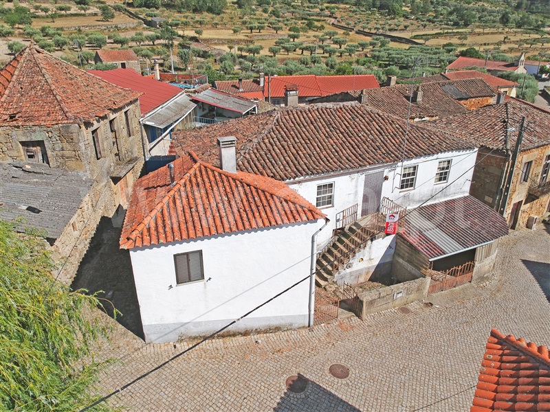 Moradia Isolada T4 / Trancoso, Vilares e Carnicães, Trancoso