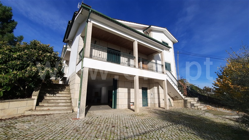 Moradia Isolada T4 / Valpaços, Carrazedo de Montenegro e Curros