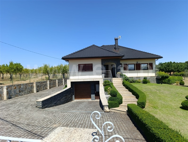 Moradia Isolada T4 Valpaços, Ervões - 1497294 - 1