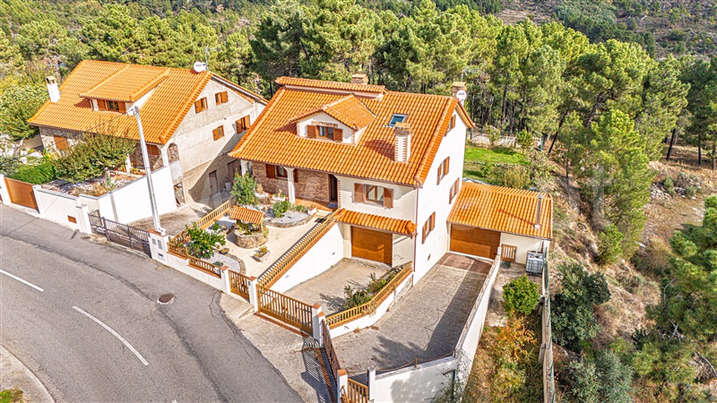 Moradia Isolada T4 / Valpaços, Sanfins