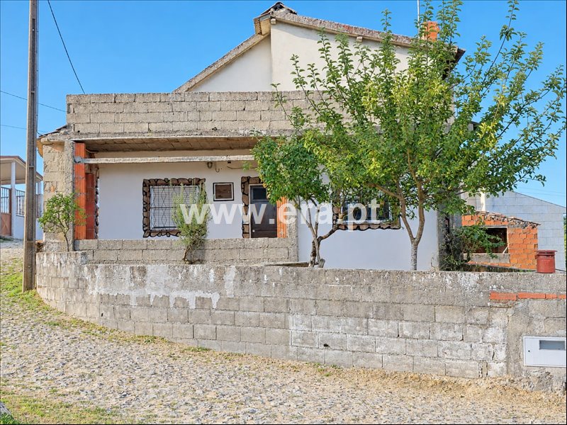 Moradia T4 à venda em Tinhela e Alvarelhos, Valpaços — foto 2