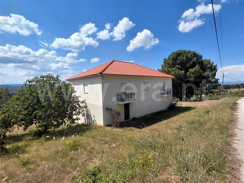 Moradia T4 à venda em Vales, Valpaços — foto 2