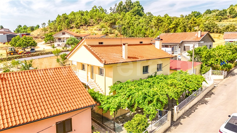 Moradia Isolada T4 com Jardim Valpaços, Valpaços - 1491494 - 49