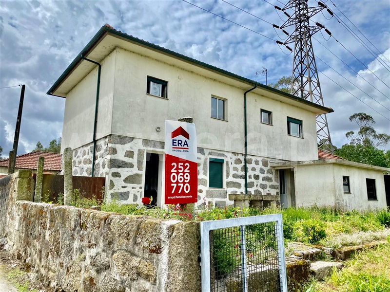 Moradia Isolada T4 / Vila Nova de Famalicão, Ruivães e Novais
