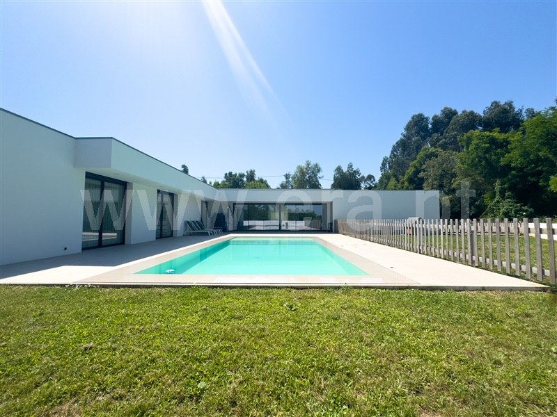 Moradia Isolada T4 / Vila Nova de Gaia, Grijó e Sermonde