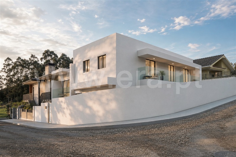 Moradia T4 à venda em São Félix da Marinha, Vila Nova de Gaia — foto 4