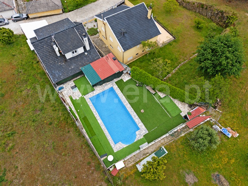 Moradia Isolada T4 / Vila Nova de Paiva, Lousadela