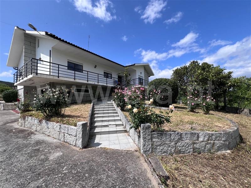 Moradia Isolada T4 / Vila Pouca de Aguiar, Sabroso de Aguiar