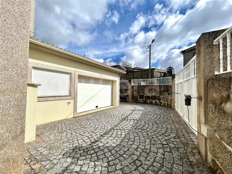 Moradia T4 à venda em Constantim e Vale de Nogueiras, Vila Real — foto 6