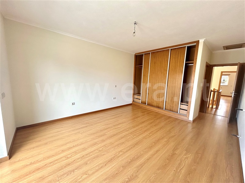 Moradia T4 à venda em Constantim e Vale de Nogueiras, Vila Real — foto 16