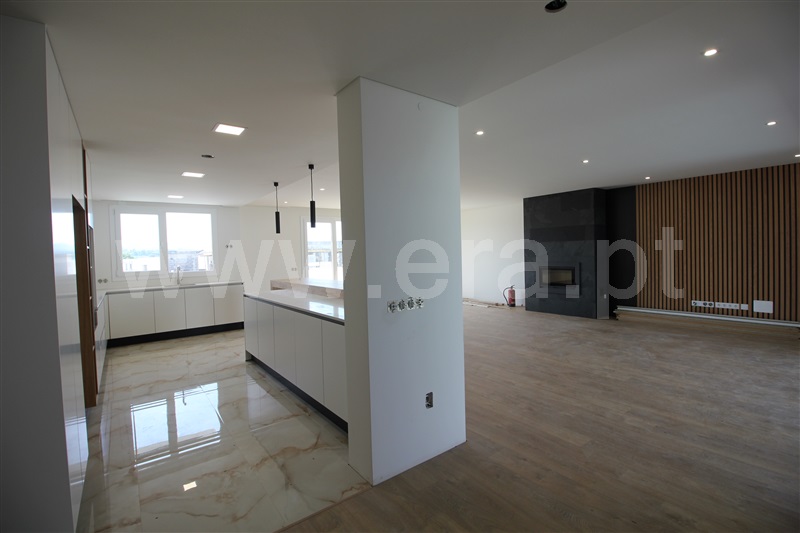 Moradia Isolada T4 com Luxo Vila Verde, Soutelo - 1442705 - 9