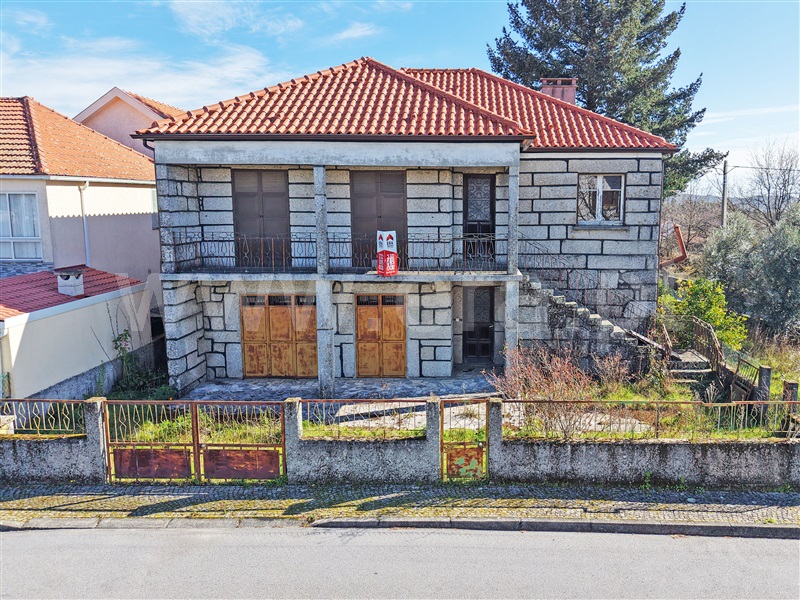Moradia T4 à venda em Cota, Viseu — foto 4