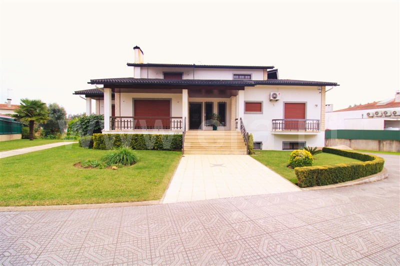Moradia Isolada T5 / Águeda, Aguada de Cima