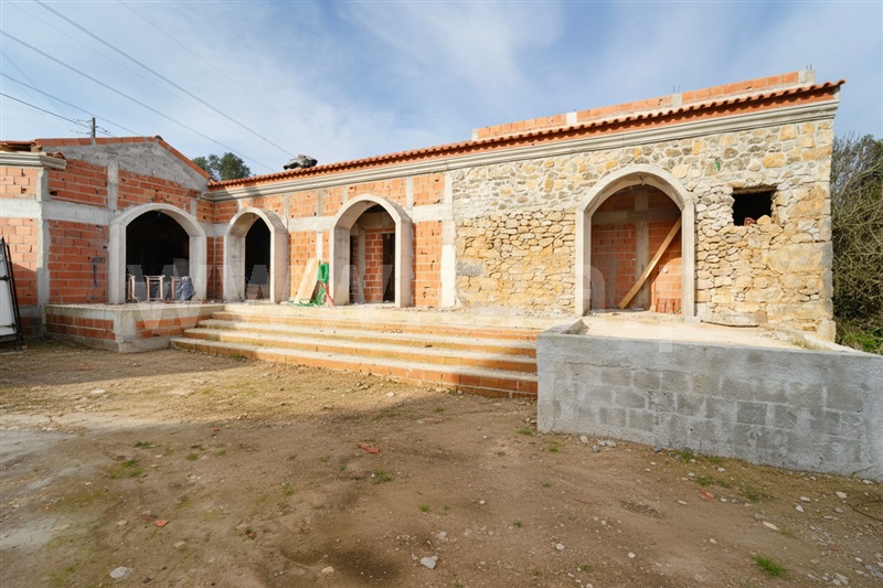 Moradia Isolada T5 / Alcobaça, Turquel