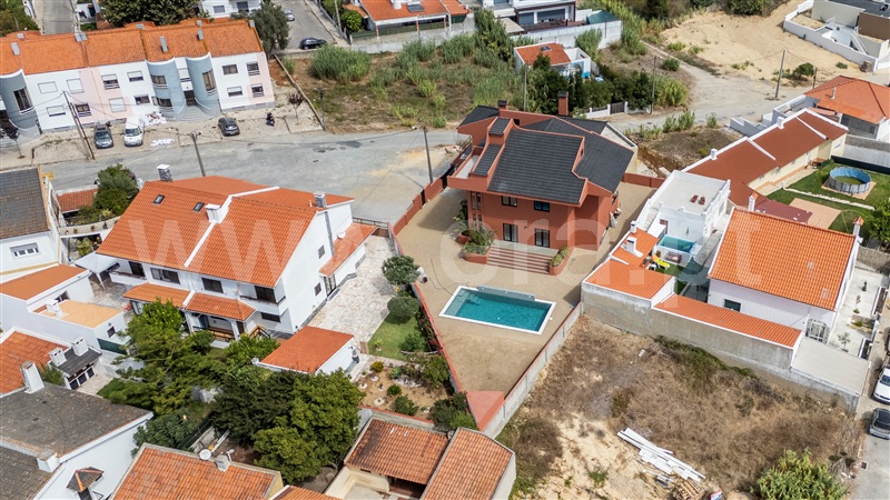 Moradia Isolada T5 / Almada, Charneca da Caparica