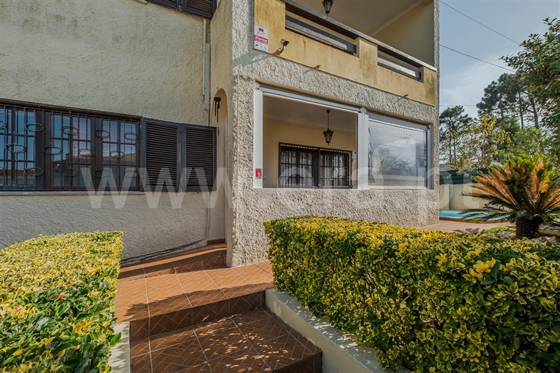 Moradia Isolada T5 / Almada, Charneca de Caparica e Sobreda