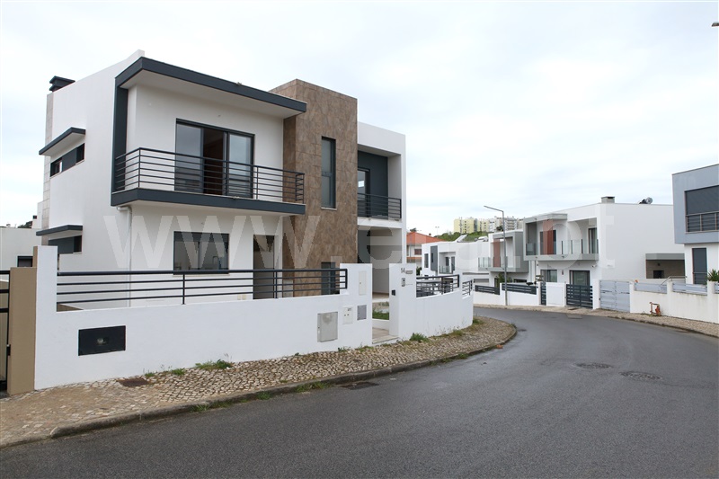 Moradia T5 à venda em Laranjeiro e Feijó, Almada — foto 2