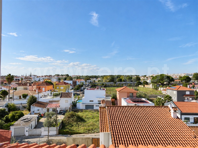 Moradia T5 à venda em Quintinhas, Almada — foto 2