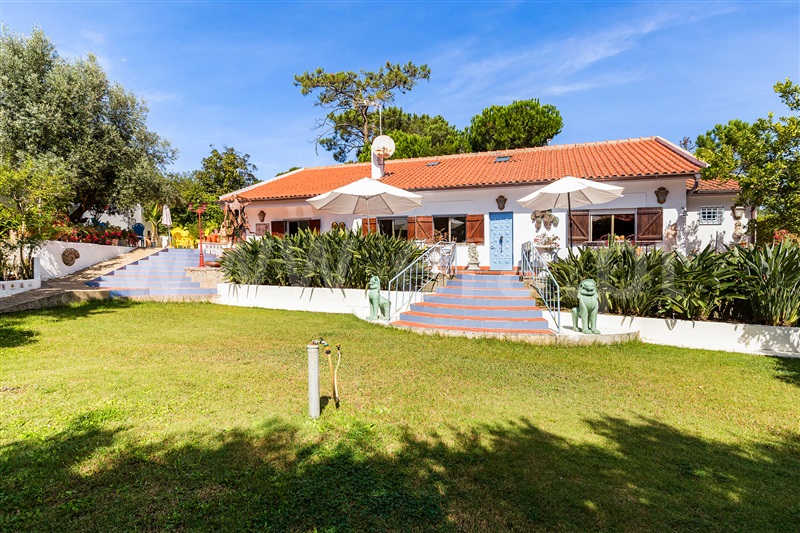 Moradia Isolada T5 / Almada, Vila Nova Caparica