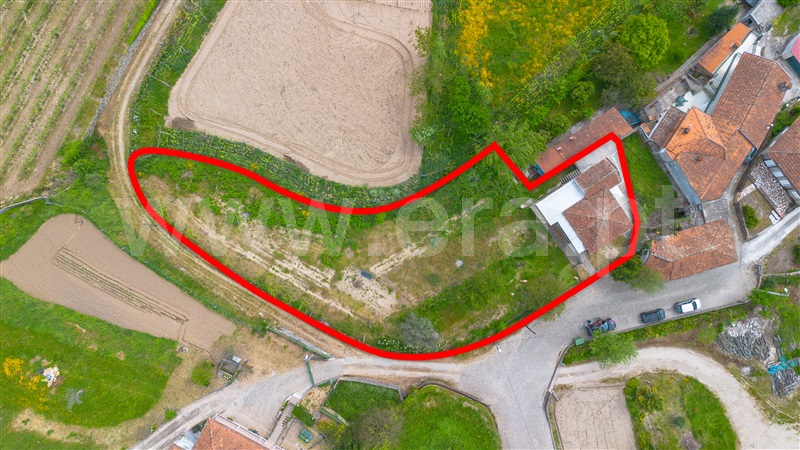 Moradia Isolada T5 / Amarante, Figueiró (Santiago e Santa Cristina)