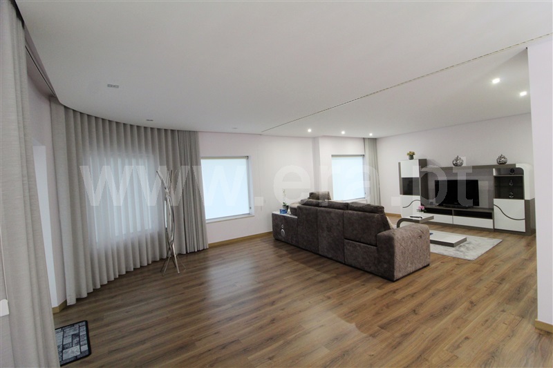 Moradia Isolada T5 Barcelos, Tamel (São Veríssimo) - 1292617 - 24