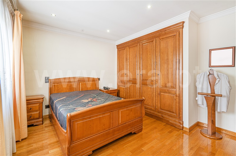 Moradia Isolada T5 Bragança, São João de Brito - 1300965 - 4