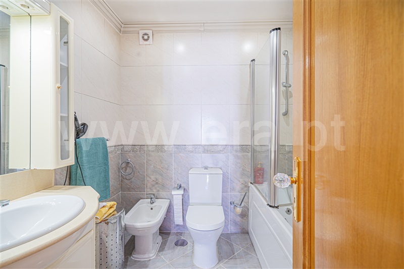Moradia Isolada T5 Bragança, São João de Brito - 1300965 - 5
