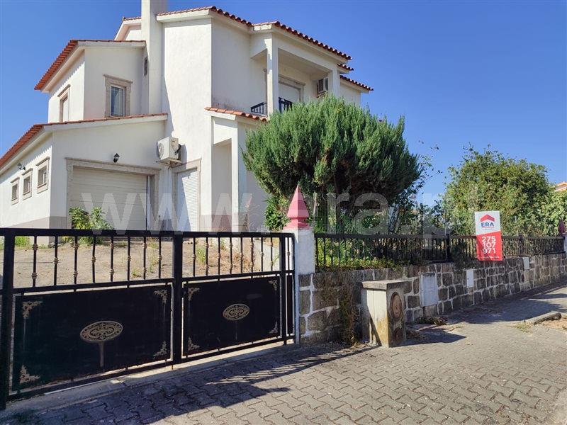 Moradia Isolada T5 Castelo Branco, Lardosa - 1430346 - 1