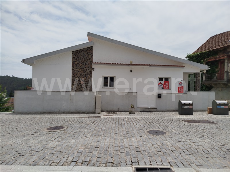 Moradia Isolada T5 Castro Daire, Castro Daire - 1484710 - 8