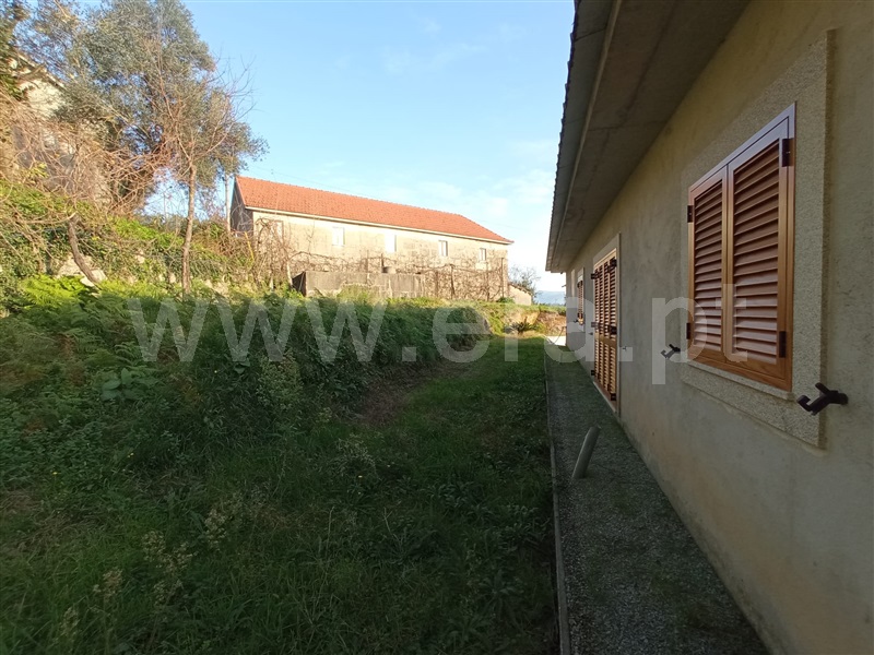 Moradia Isolada T5 com Terreno Celorico de Basto, Fervença - 1461096 - 3