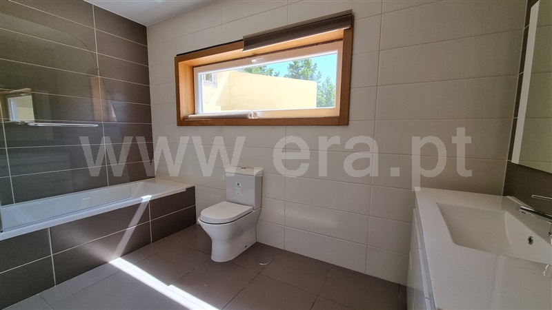 Moradia Isolada T5 Chaves, Vila Nova de Veiga - 1342550 - 8