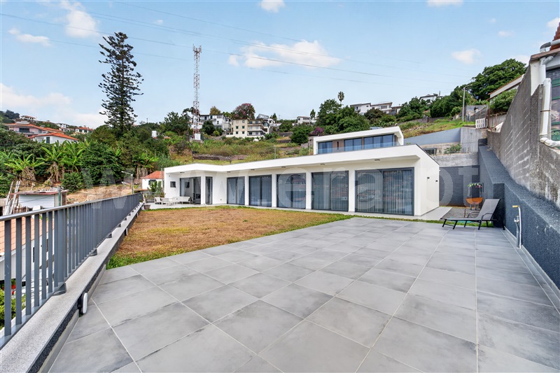 Moradia T5 à venda em Santo António, Funchal — foto 2