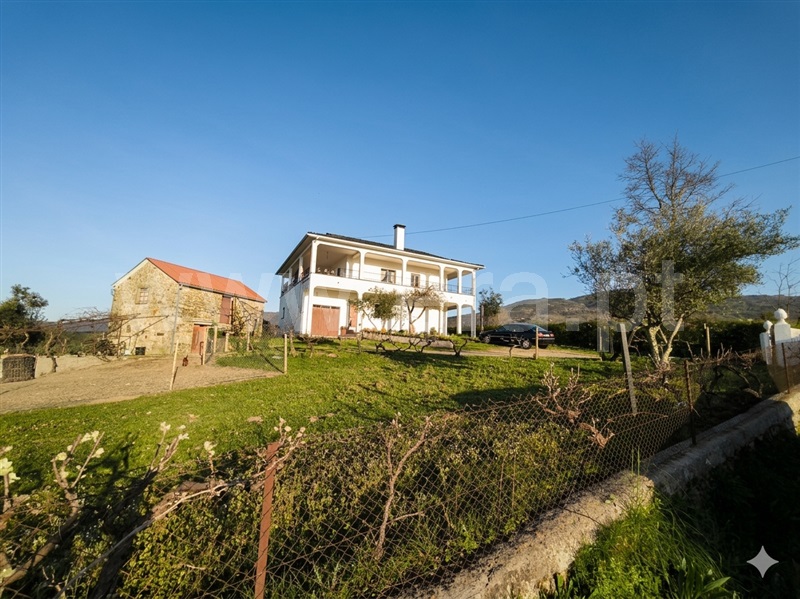 Moradia Isolada T5 / Gouveia, Figueiró da Serra e Freixo da Serra
