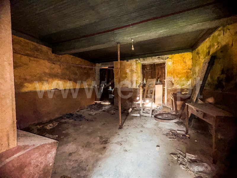 Moradia T5 à venda em Vila Fernando, Guarda — foto 7