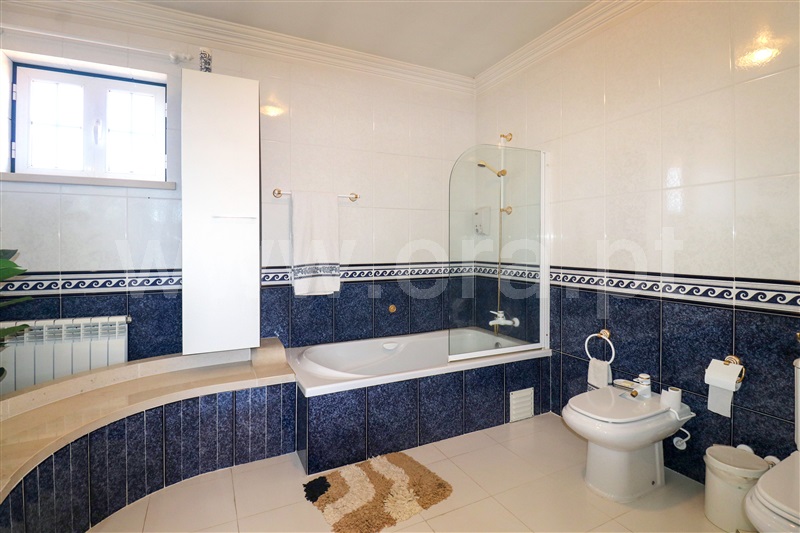 Moradia Isolada T5 com Jardim Leiria, Fátima - 1414851 - 16