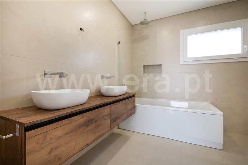 Moradia Isolada T5 Odivelas, Bairro Trigache Norte - 1494519 - 8