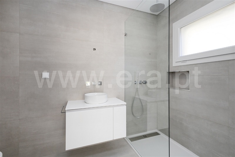 Moradia Isolada T5 Odivelas, Bairro Trigache Norte - 1494519 - 9