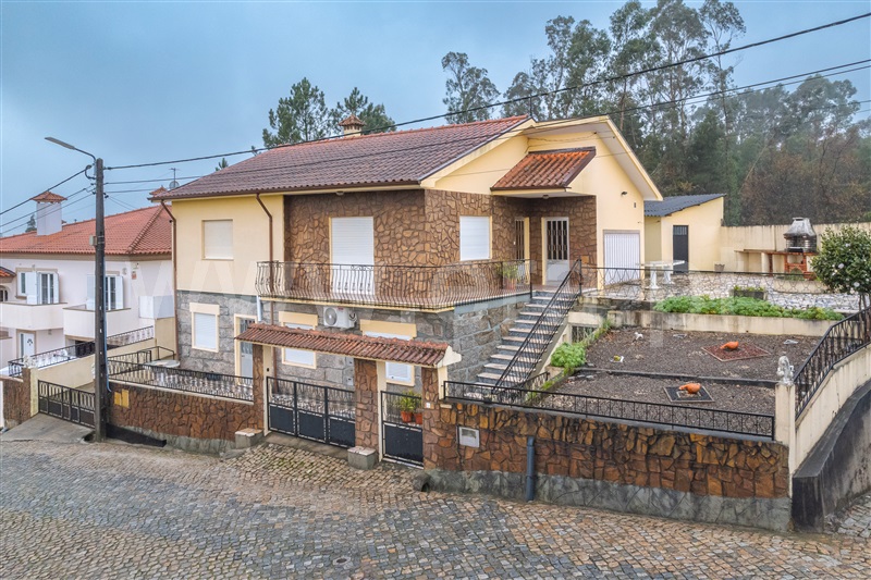 Moradia Isolada T5 / Paços de Ferreira, Carvalhosa