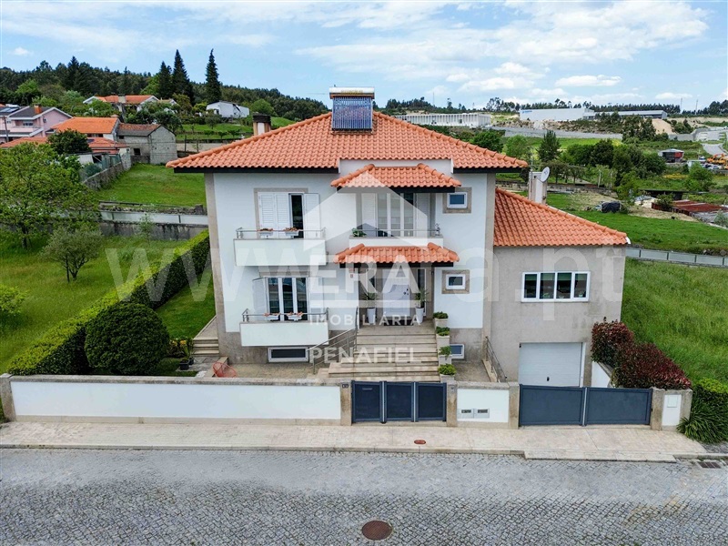 Moradia Isolada T4 / Penafiel, Recezinhos (São Martinho)