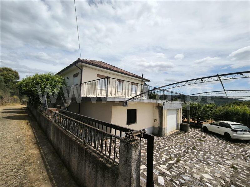 Moradia Isolada T5 / Penalva do Castelo, Ínsua