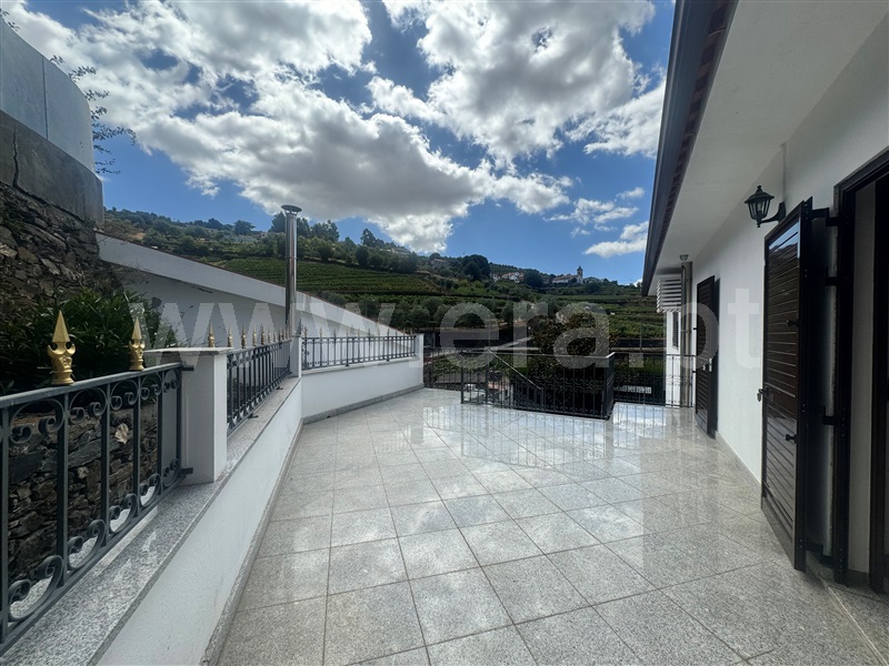 Andar Moradia T5 Peso da Régua, Moura Morta e Vinhós - 1503660 - 3