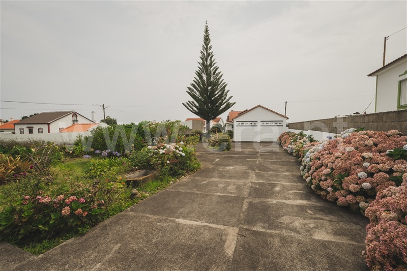 Moradia Isolada T4 Praia da Vitória, Vila Nova - 1500244 - 1
