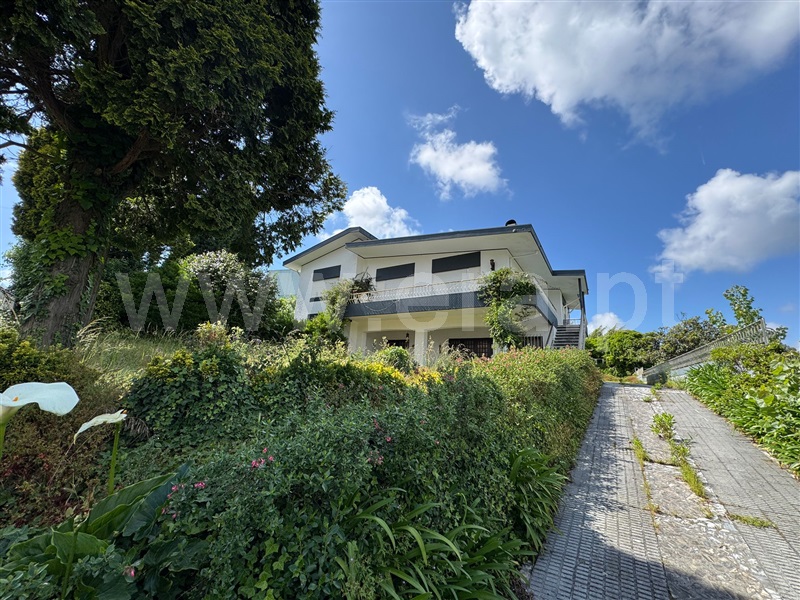 Moradia Isolada T5 / Santa Maria da Feira, Sanguedo