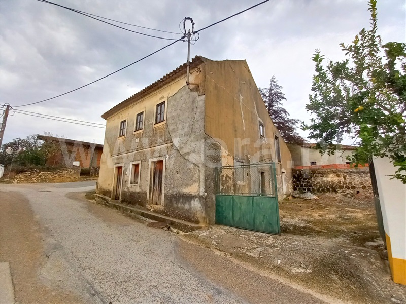 Moradia Isolada T5 / Santarém, Advagar