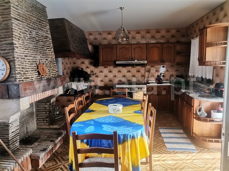 Moradia Isolada T5 / Sátão, Romãs, Decermilo e Vila Longa