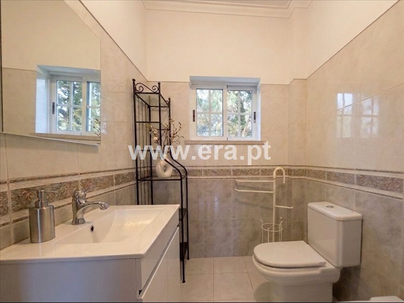 Moradia T5 à venda em Fernão Ferro, Seixal — foto 8