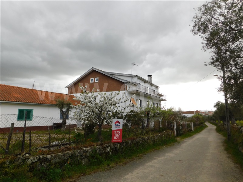Moradia Isolada T5 / Trancoso, Cótimos