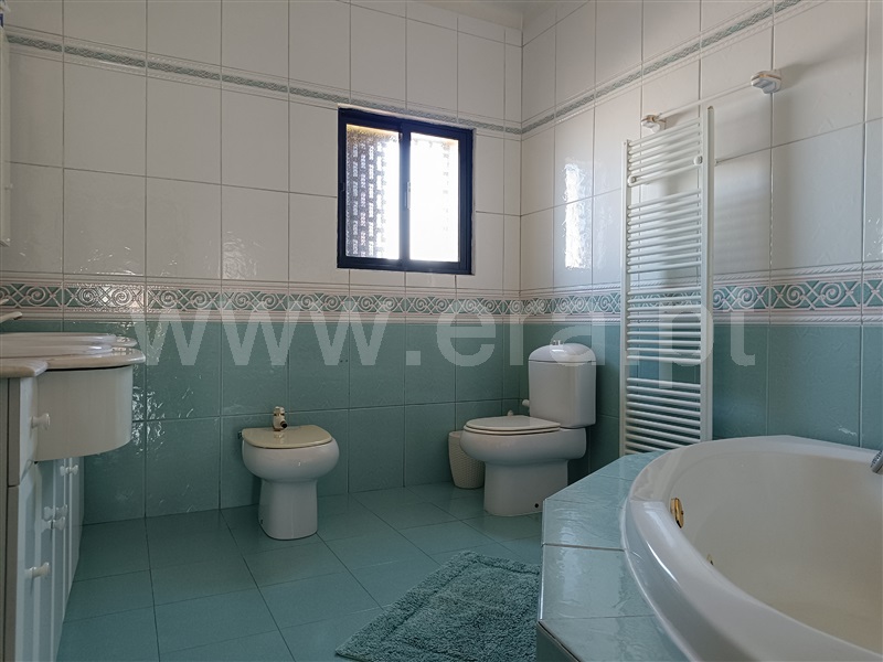 Moradia Isolada T5 com Jardim Valpaços, Valpaços - 1335384 - 43